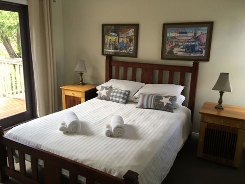 Rowley House - Accommodation Rockhampton 19