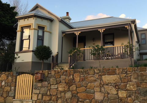 Rowley House - Accommodation Rockhampton 18