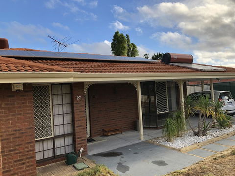 Charming Quiet Lodge-2 Minutes Walk To Shopping Complex - Accommodation Rockhampton 25