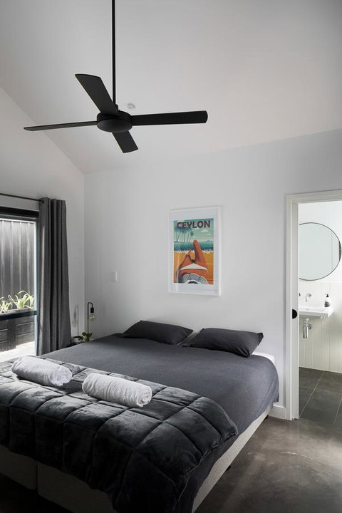 Berms And Barrels - New - Accommodation Rockhampton 8