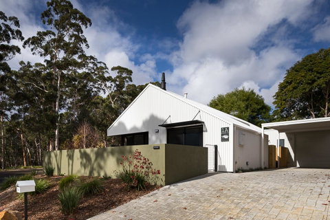 Berms And Barrels - New - Accommodation Rockhampton 14