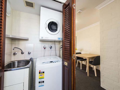 Subiaco Village 28 - Accommodation Rockhampton 16