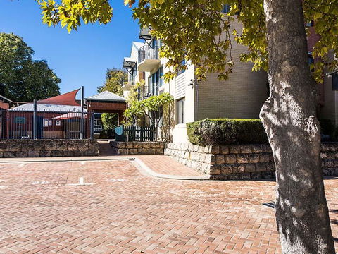 Subiaco Village 28 - Accommodation Rockhampton 20