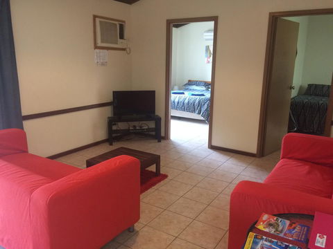Wildsights Villas - Accommodation Rockhampton 24