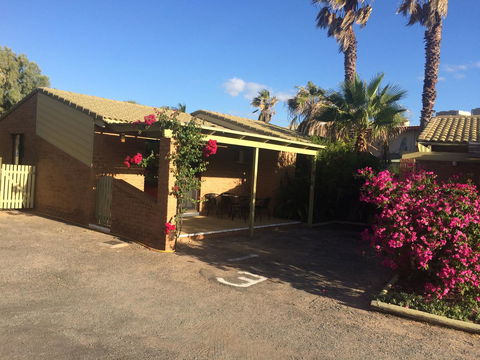 Wildsights Villas - Accommodation Rockhampton 28