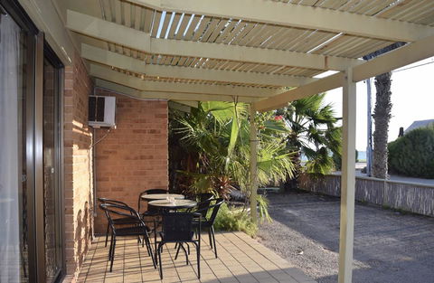 Wildsights Villas - Accommodation Rockhampton 9