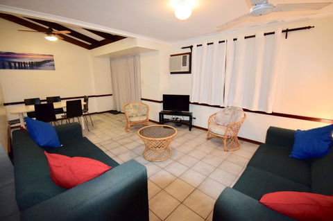 Wildsights Villas - Accommodation Rockhampton 16