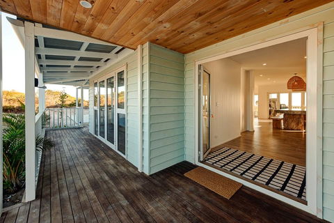 Blue Sky Escapes The Lookout Lancelin - Accommodation Rockhampton 10