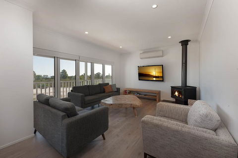 Blue Sky Escapes The Lookout Lancelin - Accommodation Rockhampton 28