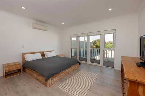 Blue Sky Escapes The Lookout Lancelin - Accommodation Rockhampton 6