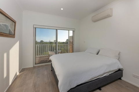 Blue Sky Escapes The Lookout Lancelin - Accommodation Rockhampton 14