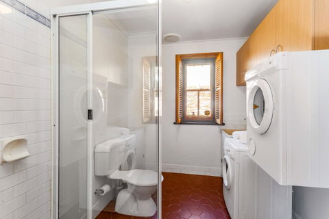 100 On South Callan Apartments - Accommodation Rockhampton 16