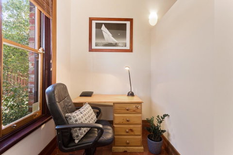 100 On South Callan Apartments - Accommodation Rockhampton 11