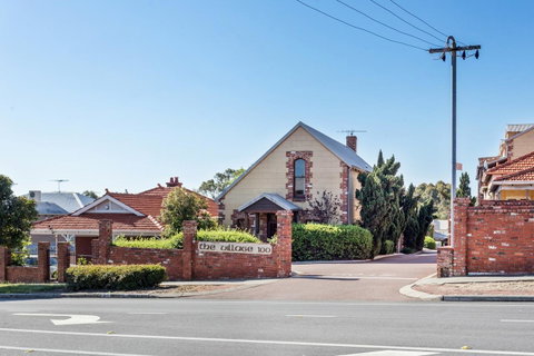 100 On South Callan Apartments - Accommodation Rockhampton 0