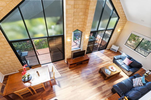 Swanview Ardross Shortstays - Accommodation Rockhampton 0