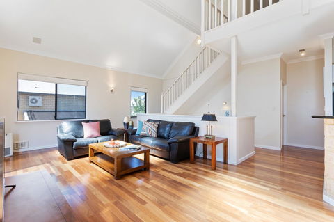 Swanview Ardross Shortstays - Accommodation Rockhampton 3