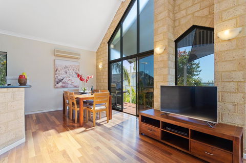 Swanview Ardross Shortstays - Accommodation Rockhampton 5