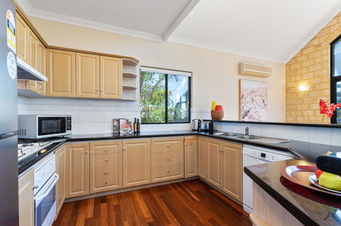 Swanview Ardross Shortstays - Accommodation Rockhampton 7