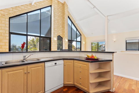 Swanview Ardross Shortstays - Accommodation Rockhampton 8