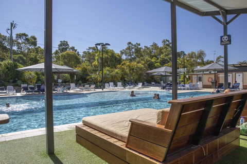 Karrinyup Waters Luxury House Rental - Accommodation Rockhampton 16