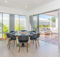 Karrinyup Waters Luxury House Rental - Accommodation Rockhampton