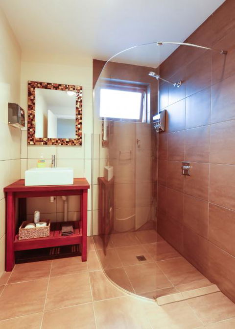 Waikiki Beach Bed And Breakfast - Accommodation Rockhampton 5