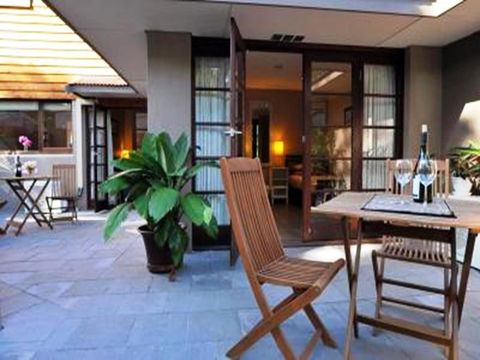 Waikiki Beach Bed And Breakfast - Accommodation Rockhampton 8