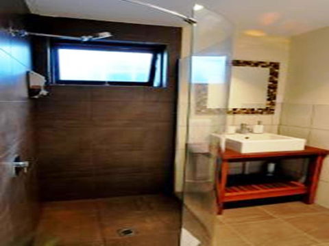 Waikiki Beach Bed And Breakfast - Accommodation Rockhampton 11