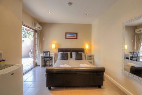 Waikiki Beach Bed And Breakfast - Accommodation Rockhampton 7