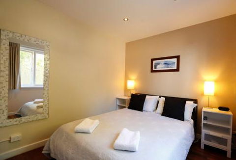 Waikiki Beach Bed And Breakfast - Accommodation Rockhampton 4