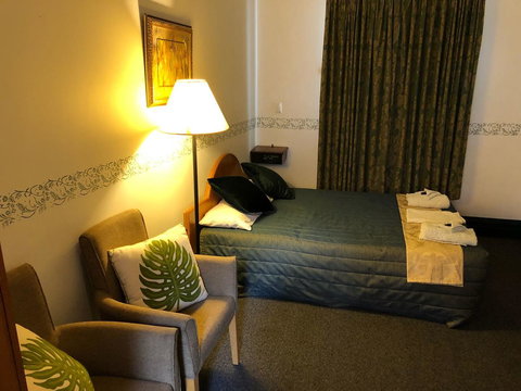 The Palace Hotel - Accommodation Rockhampton 7