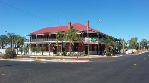 The Palace Hotel - Accommodation Rockhampton 0
