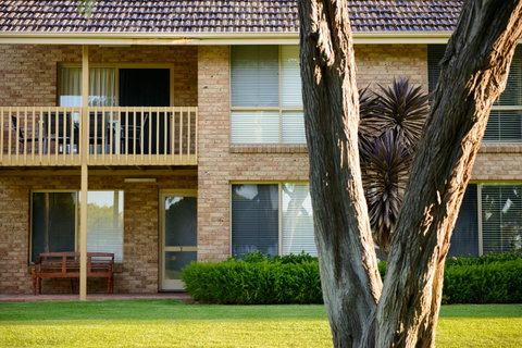 Mandalay Holiday Resort And Tourist Park - Accommodation Rockhampton 6