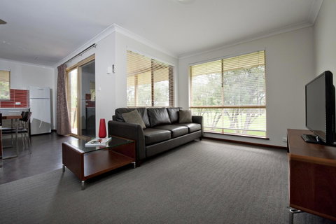 Mandalay Holiday Resort And Tourist Park - Accommodation Rockhampton 8