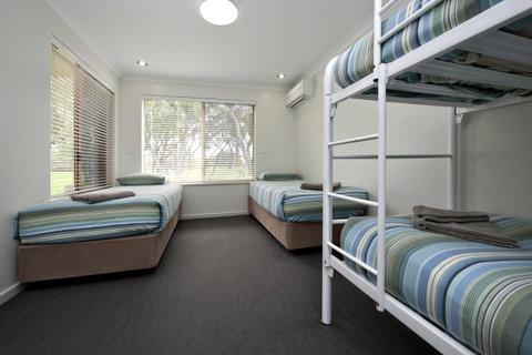 Mandalay Holiday Resort And Tourist Park - Accommodation Rockhampton 1
