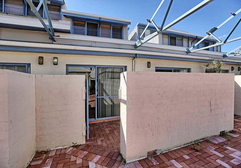 Life's A Beach! Fremantle - Accommodation Rockhampton 21