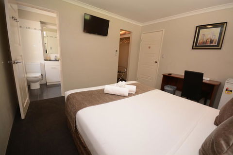 Ellard Bed & Breakfast - Accommodation Rockhampton 6