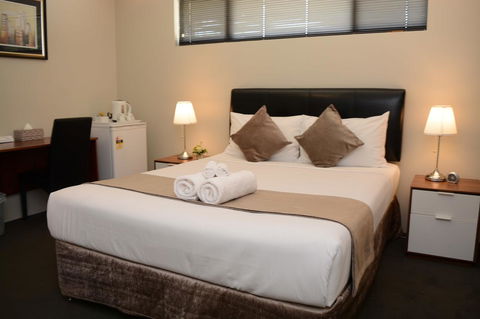 Ellard Bed & Breakfast - Accommodation Rockhampton 4