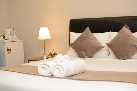 Ellard Bed & Breakfast - Accommodation Rockhampton 2