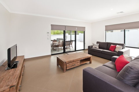 Ocean Walk Abbey Beach - Accommodation Rockhampton 2