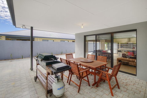Ocean Walk Abbey Beach - Accommodation Rockhampton 5