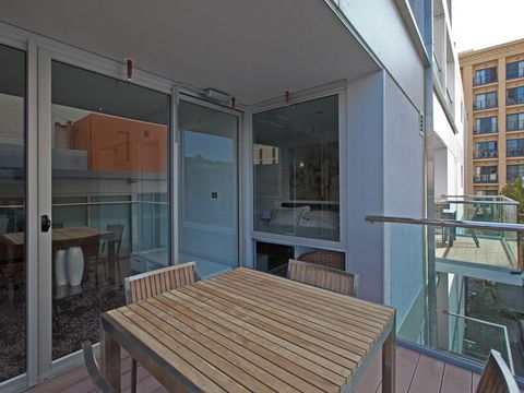 Astra Apartments Perth - Zenith - Accommodation Rockhampton 3