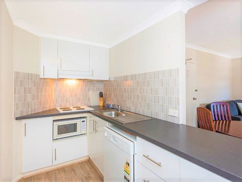 Perth West End Apartment 504 - Accommodation Rockhampton 14