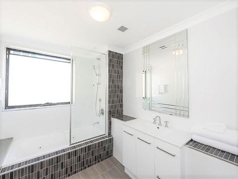 Perth West End Apartment 504 - Accommodation Rockhampton 15