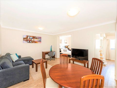 Perth West End Apartment 504 - Accommodation Rockhampton 12