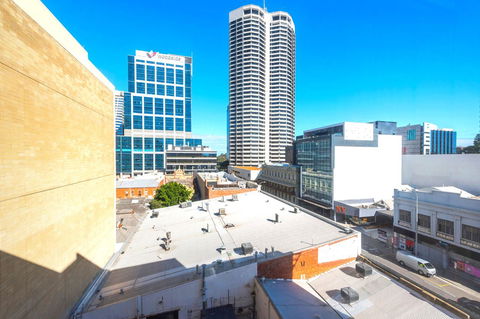 Perth West End Apartment 504 - Accommodation Rockhampton 6