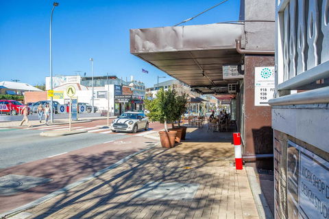 Fremantle Coastal Stay - 1 Bedroom Central Apartment - Accommodation Rockhampton 13