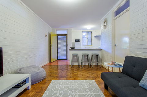 Fremantle Coastal Stay - 1 Bedroom Central Apartment - Accommodation Rockhampton 6