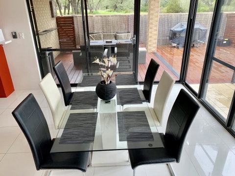 The CÃ©ad MÃ­le FÃ¡ilte Busselton - Accommodation Rockhampton 13