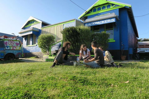 Planet Inn Backpackers - Accommodation Rockhampton 2